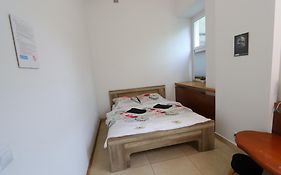 Fantastic Waw - C19 Room F